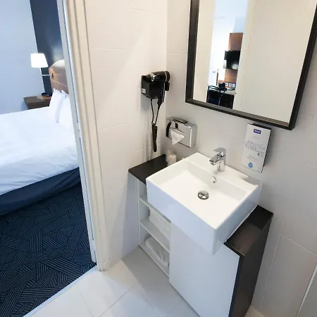 Hotel Kyriad Ferrand Centre