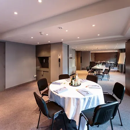 Hotel Kyriad Ferrand Centre