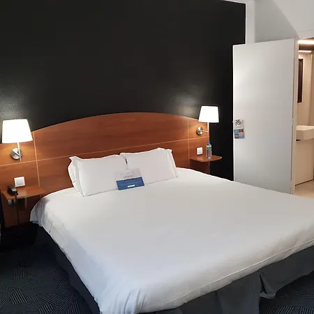 Kyriad Ferrand Centre فندق