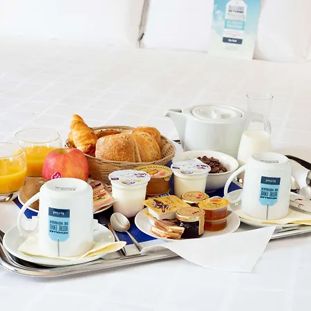 فندق Kyriad Ferrand Centre 3*