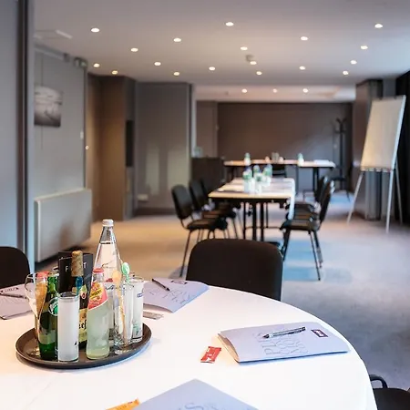 Kyriad Ferrand Centre 3* Clermont-Ferrand