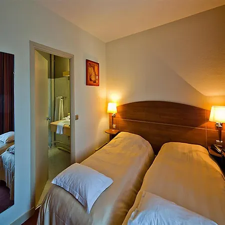 Kyriad Ferrand Centre Szálloda 3*