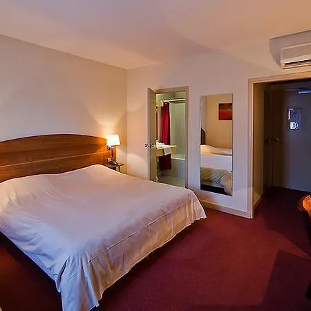 Kyriad Ferrand Centre Szálloda 3*