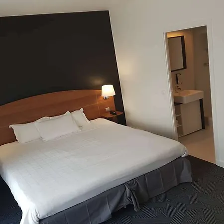 Kyriad Ferrand Centre Szálloda 3*