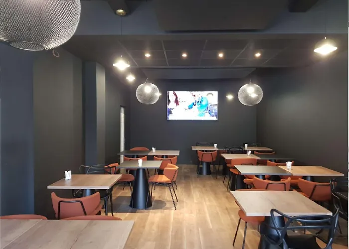 Szálloda Kyriad Ferrand Centre