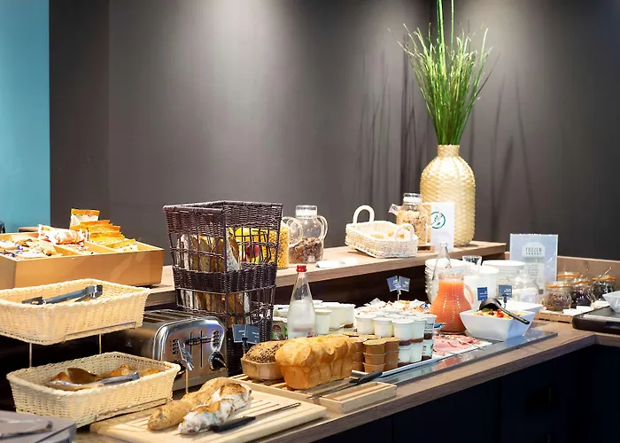 克莱蒙费朗中心基里亚德酒店 3*