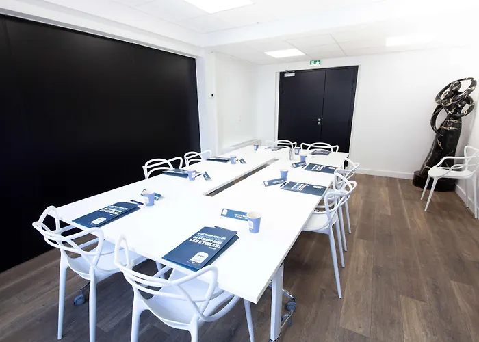 酒店 克莱蒙费朗中心基里亚德酒店 3*