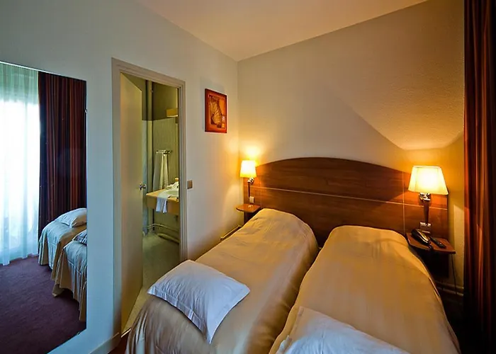 Kyriad Ferrand Centre Szálloda 3*