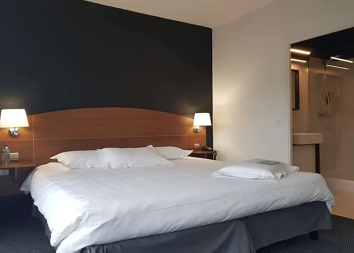 Szálloda Kyriad Ferrand Centre 3*